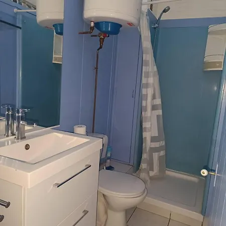 Emplacement Idéal Pour Ce T2 Face à La -parking-wifi-6pc237 * Saint-Cyprien (Pyrenees-Orientales)