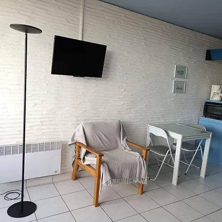 Emplacement Ideal Pour Ce T2 Face A La -parking-wifi-6pc237 * Saint-Cyprien (Pyrenees-Orientales)