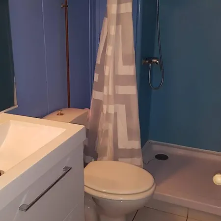 Emplacement Ideal Pour Ce T2 Face A La -parking-wifi-6pc237 Saint-Cyprien (Pyrenees-Orientales)